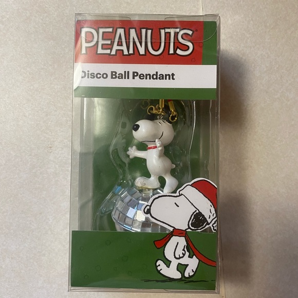 Peanuts Jewelry - ♥️💖 CHRISTMAS SNOOPY Peanuts Disco Ball Pendant Bell Necklace NWT